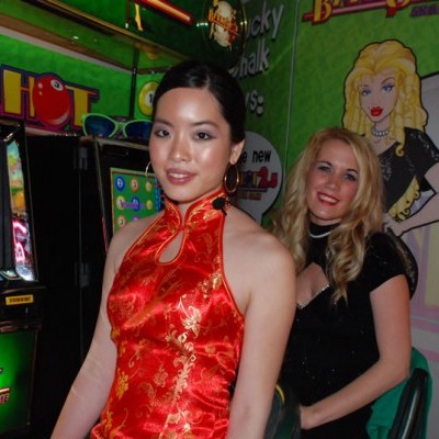 Meet the BankShot Girls - 12/09/2010