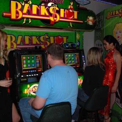 Meet the BankShot Girls - 12/09/2010