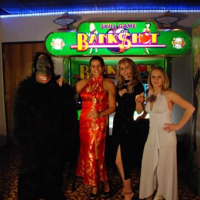 Meet the BankShot Girls - 12/09/2010